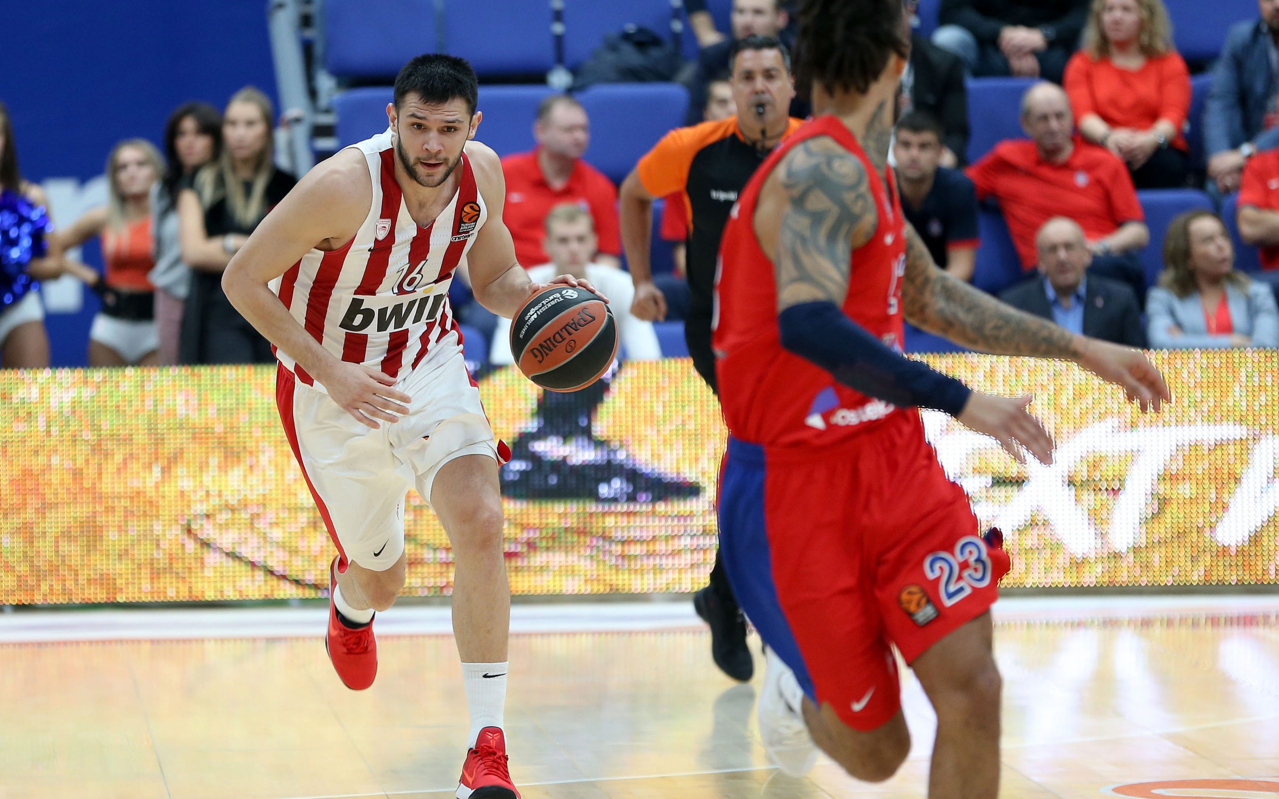 γλυκιά-ήττα-του-ολυμπιακού-στη-μόσχ-2281374