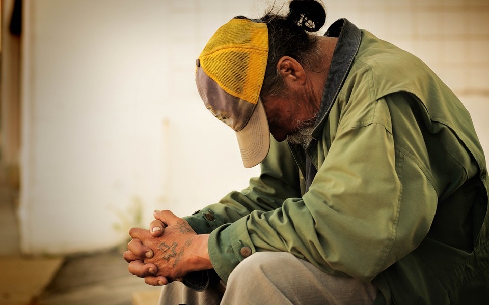 οι-φτωχοί-πεθαίνουν-σχεδόν-δέκα-χρόνι-2285252