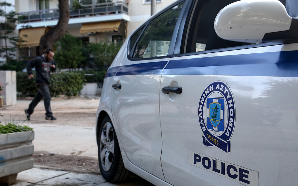 ληστεία-σε-σούπερ-μάρκετ-στο-κερατσίν-2285477