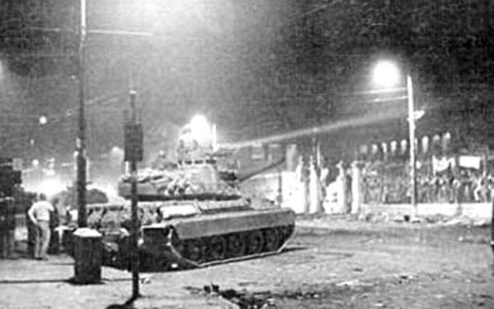 το-πολυτεχνείο-στον-ξένο-τύπο-της-εποχ-2284145