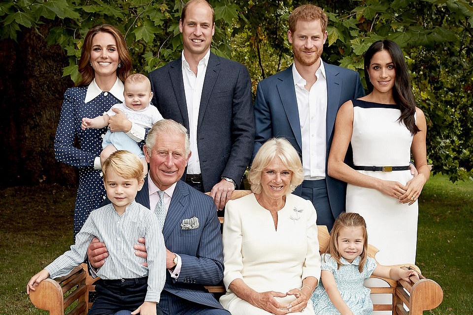 η-fun-φωτογράφιση-της-βασιλικής-οικογένε-2283577