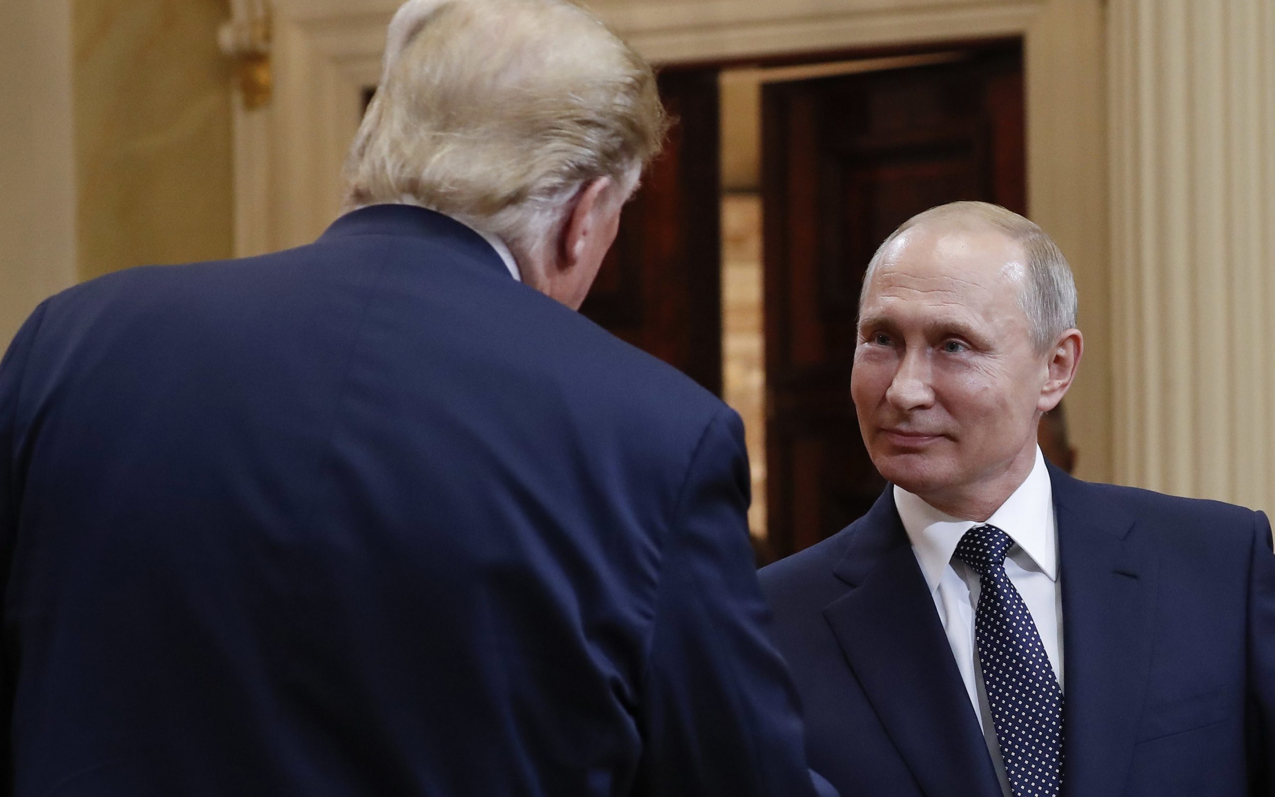 ο-τραμπ-δηλώνει-ότι-πιθανώς-δεν-θα-συνα-2282033