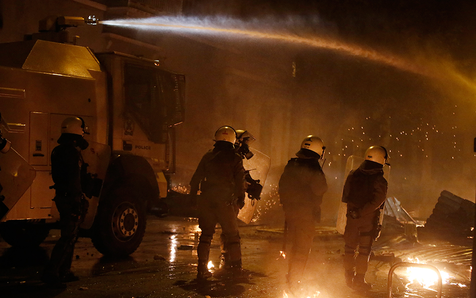 ικανοποίηση-στην-ελ-ασ-για-τον-τρόπο-πο-2287979