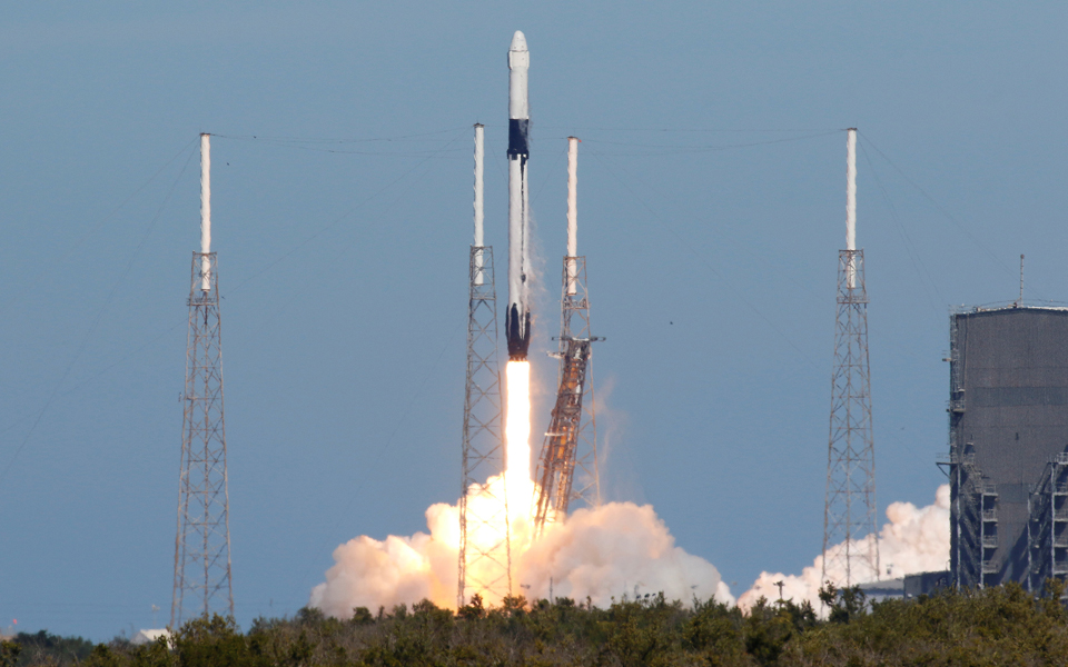 h-space-x-έστειλε-στον-iss-το-σκάφος-dragon-αλλά-απέτυχ-2287487