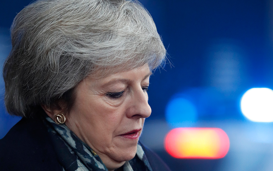 μπρος-γκρεμός-και-πίσω-ρέμα-για-τη-μέ-2289239