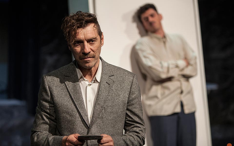 μεγάλες-ανικανοποίητες-προσδοκίες-2290430