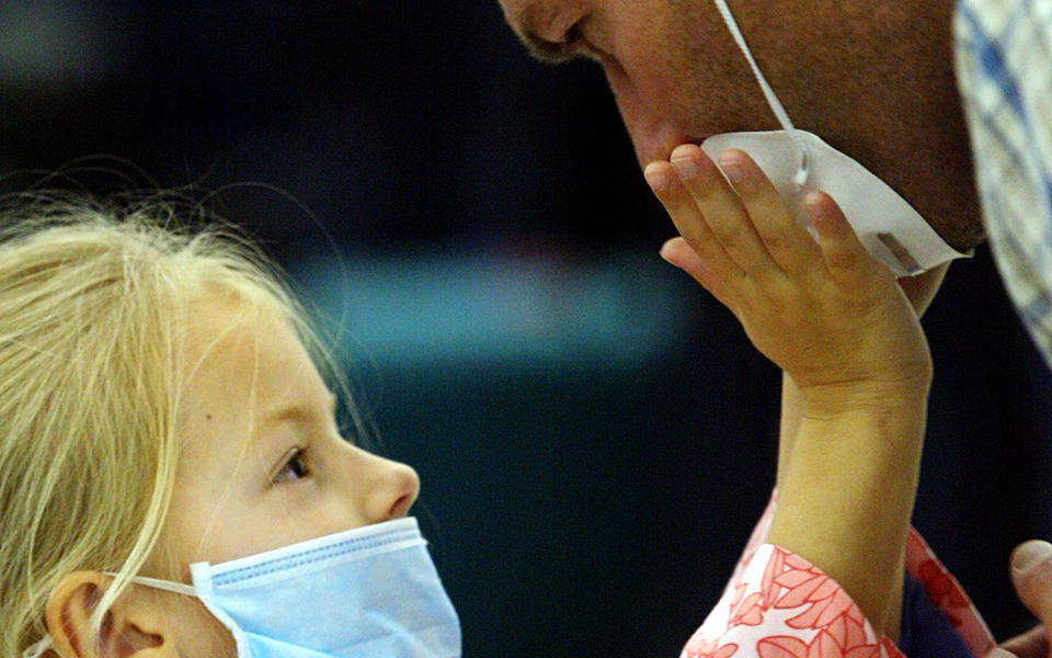 κατάθλιψη-μετά-τη-γέννα-και-για-τον-πατ-2291241