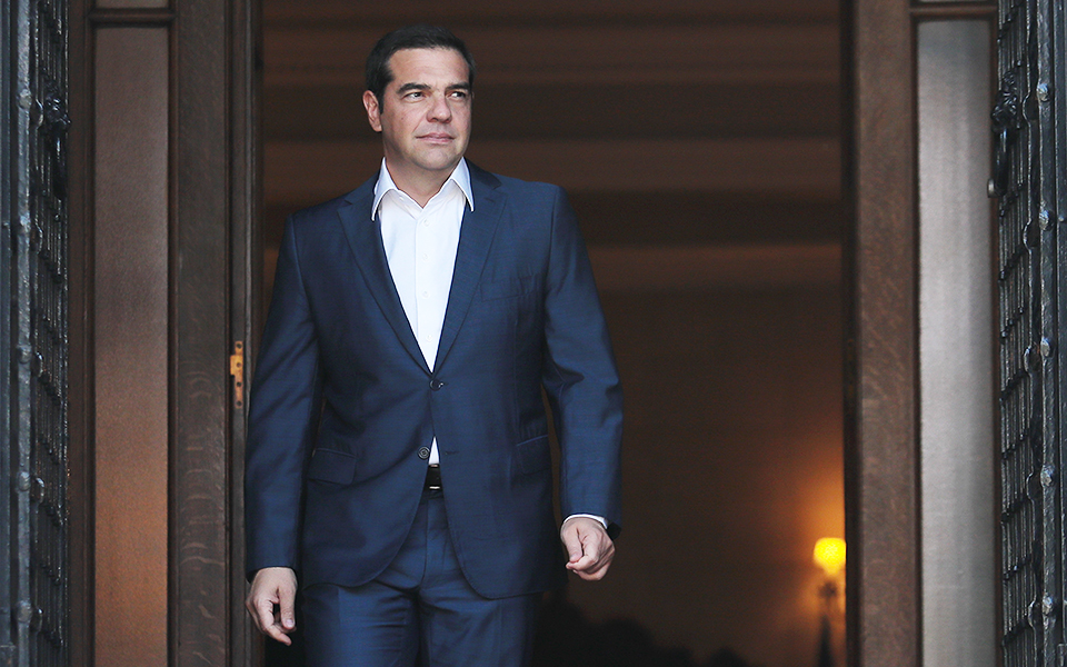 oπλο-ο-κατώτατος-μισθός-2291371