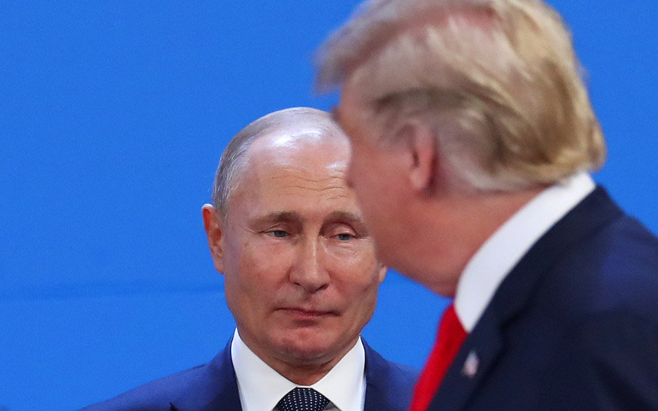 σύντομη-συνάντηση-τραμπ-πούτιν-στο-π-2286836