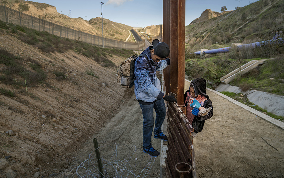 τραμπ-για-τους-θανάτους-παιδιών-στα-σύ-2291550