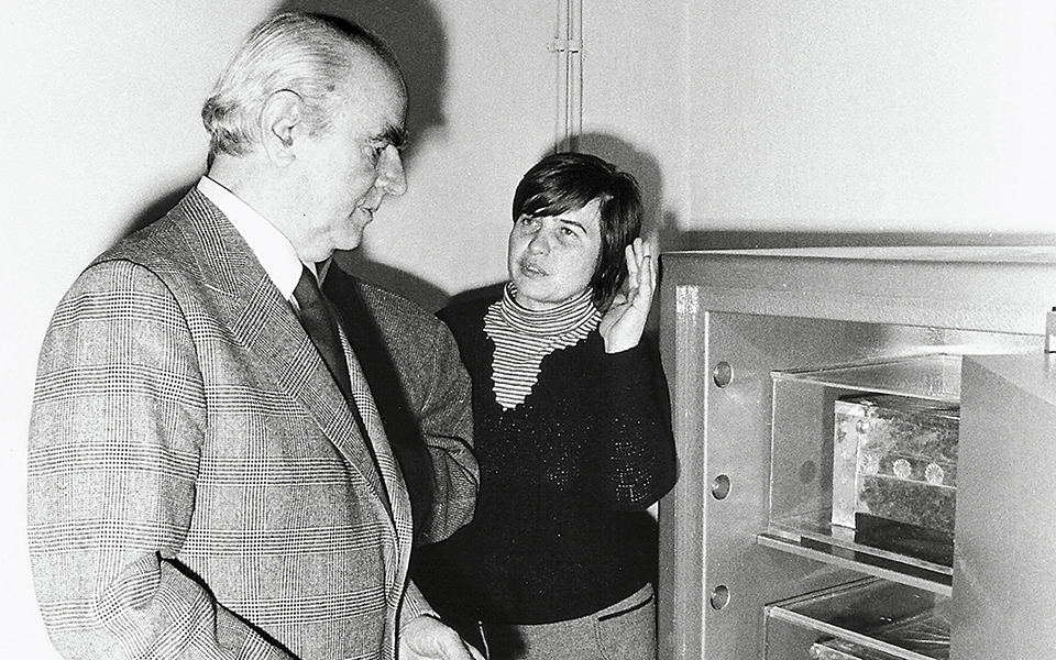 κοσκινίζοντας-τριάντα-έξι-χρόνια-2290898