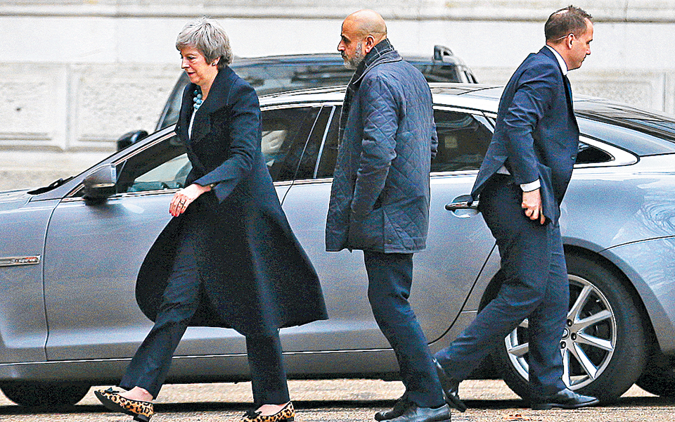 στο-απόλυτο-χάος-brexit-και-μέι-2288363