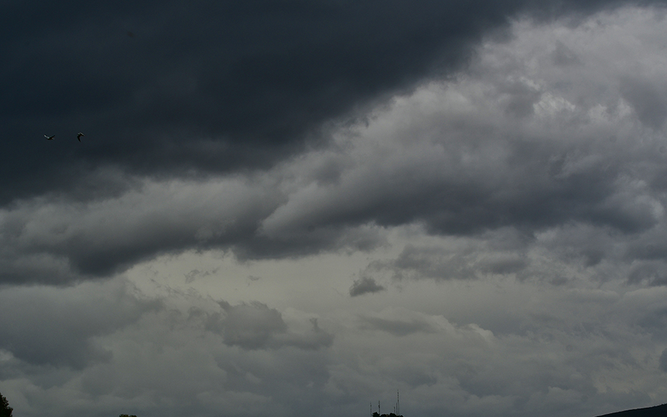 καιρός-νεφώσεις-και-τοπικές-βροχές-σή-2287255