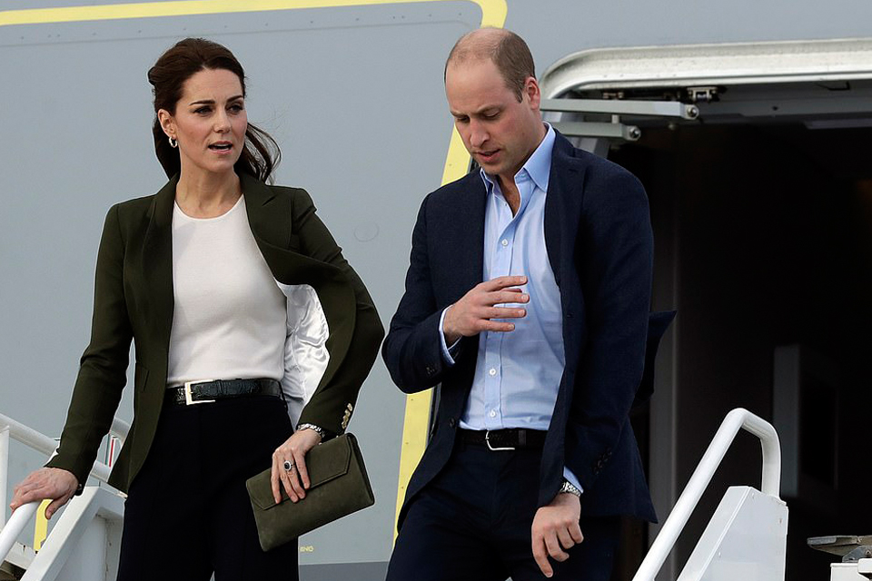 smart-chic-η-εμφάνιση-της-kate-middleton-στην-κύπρο-2287418