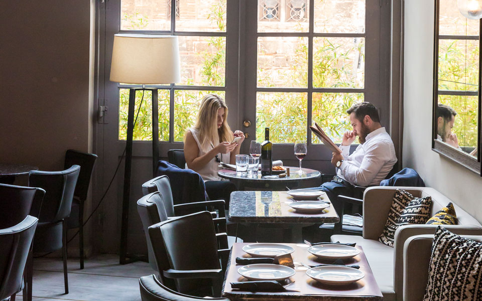 διάλειμμα-με-φυσαλίδες-και-κονιάκ-2290201