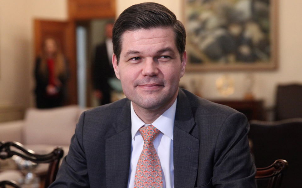 γουές-μίτσελ-στην-κ-καμία-παρενόχλη-2289330