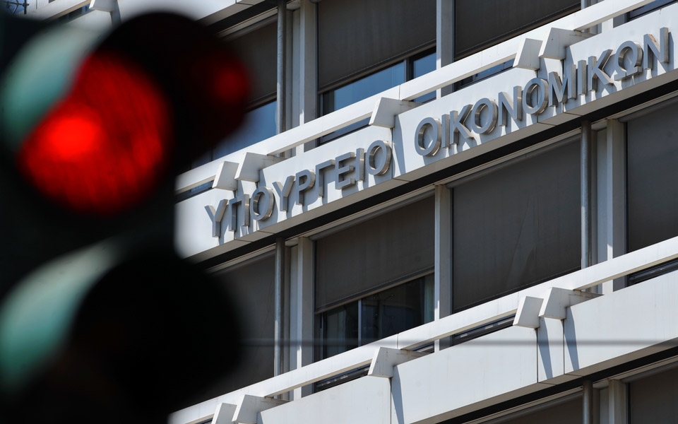 στα-2621-δισ-ευρώ-τα-ληξιπρόθεσμα-χρέη-σε-ι-2288263