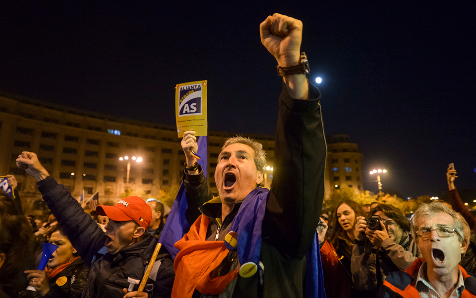 η-ρουμανία-της-παρακμής-στον-καθρέπτη-2294755