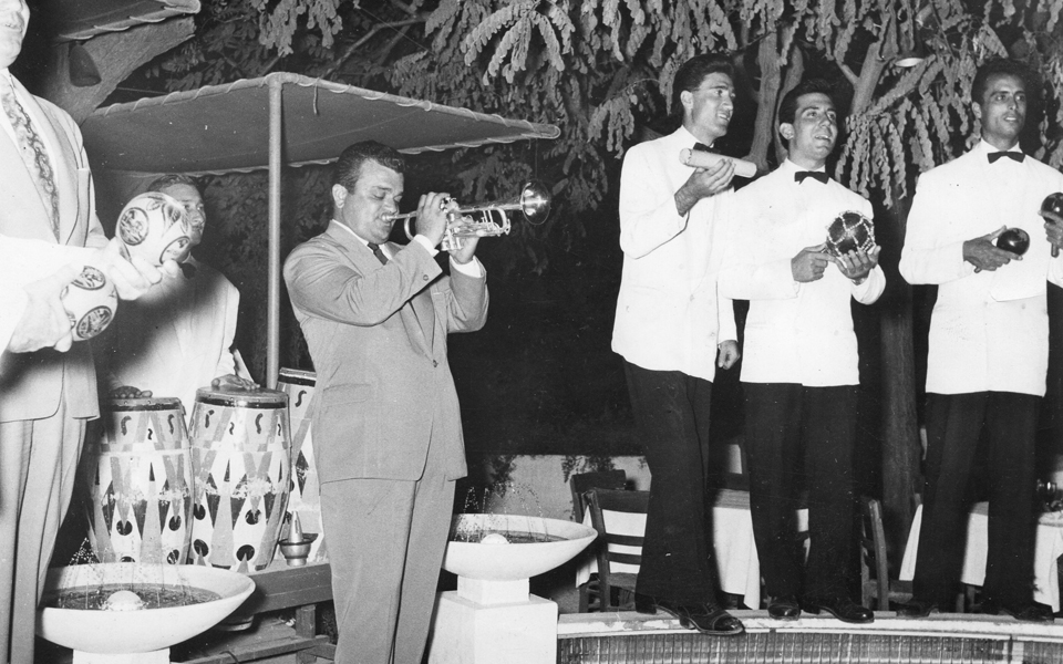 ο-μποξέρ-ο-μπον-βιβέρ-ο-μουζάκης-2296369