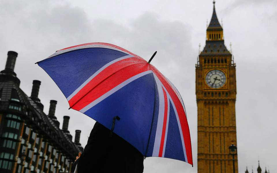brexit-η-ubs-προτρέπει-τους-επενδυτές-να-περιο-2294225