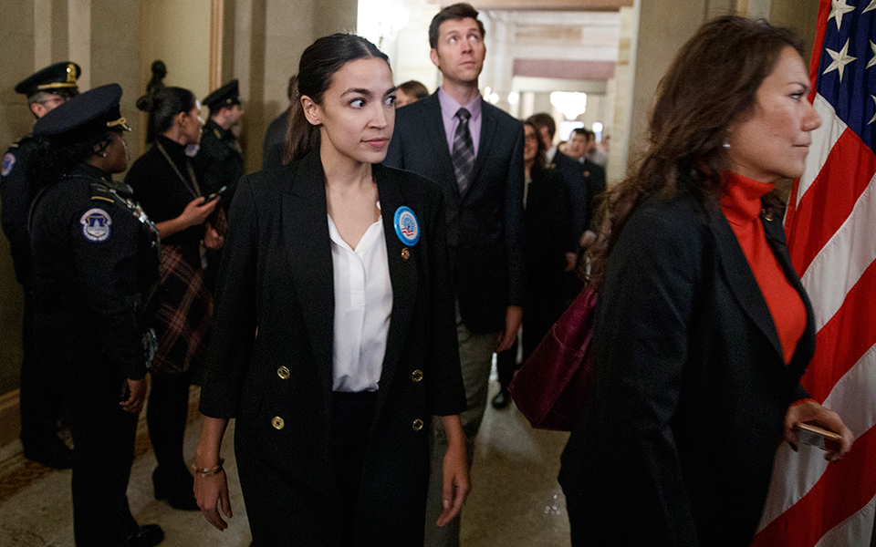 ηπα-η-δημοφιλής-οκάσιο-κορτέζ-2294649