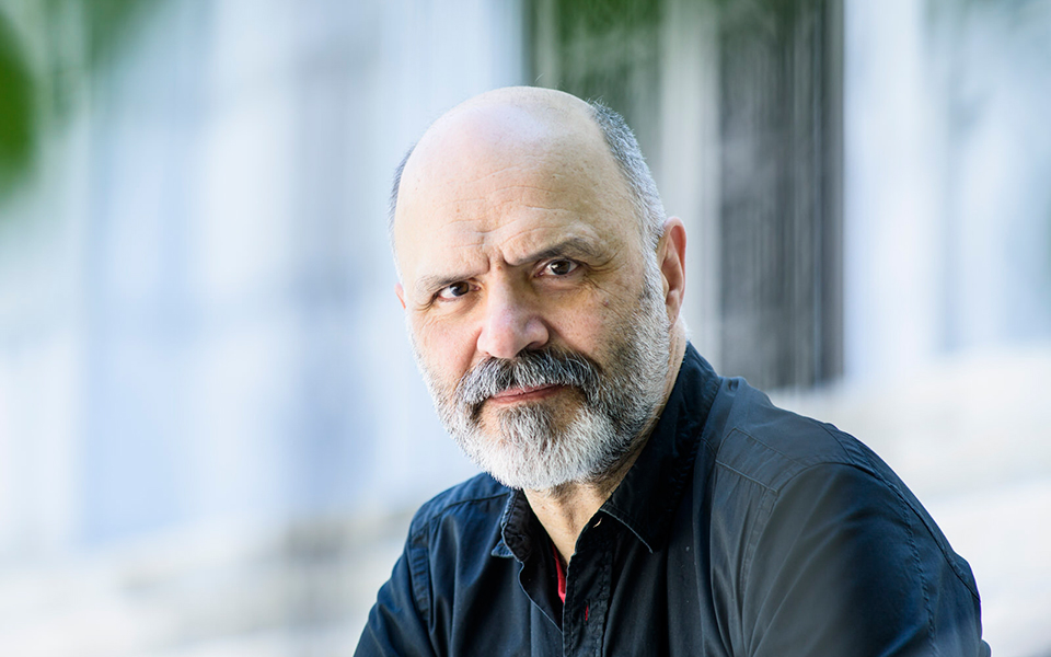 η-σκοτεινή-ιστορία-του-οίκου-των-ασερ-2294718