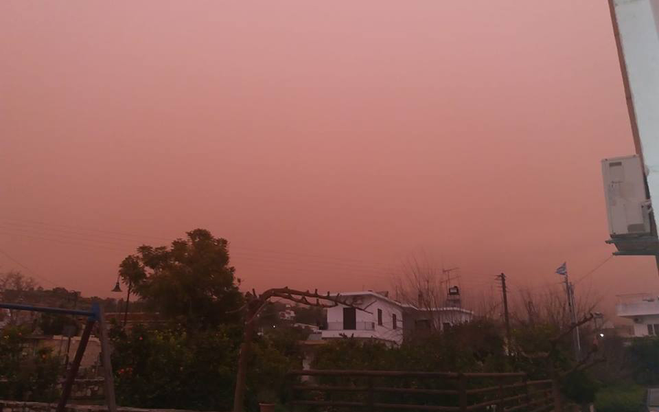 η-αφρικανική-σκόνη-σκέπασε-την-κρήτ-2296359