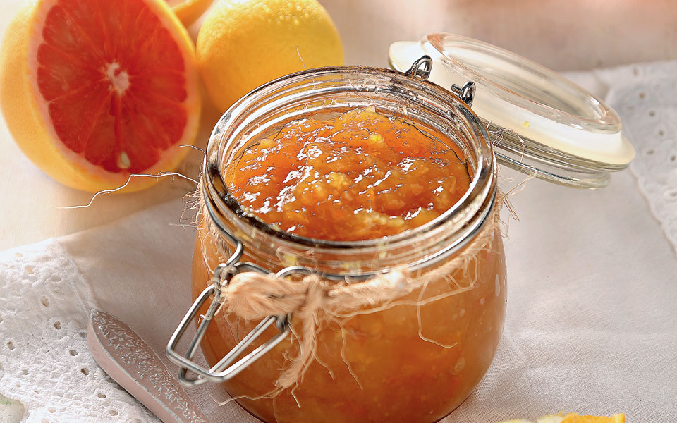 μαρμελάδα-με-ψιλοκομμένα-εσπεριδοει-2292209
