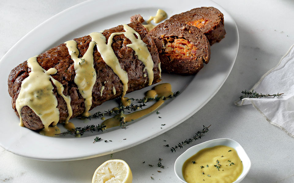 ρολό-κιμά-γεμιστό-με-μανιτάρια-και-καρ-2292222