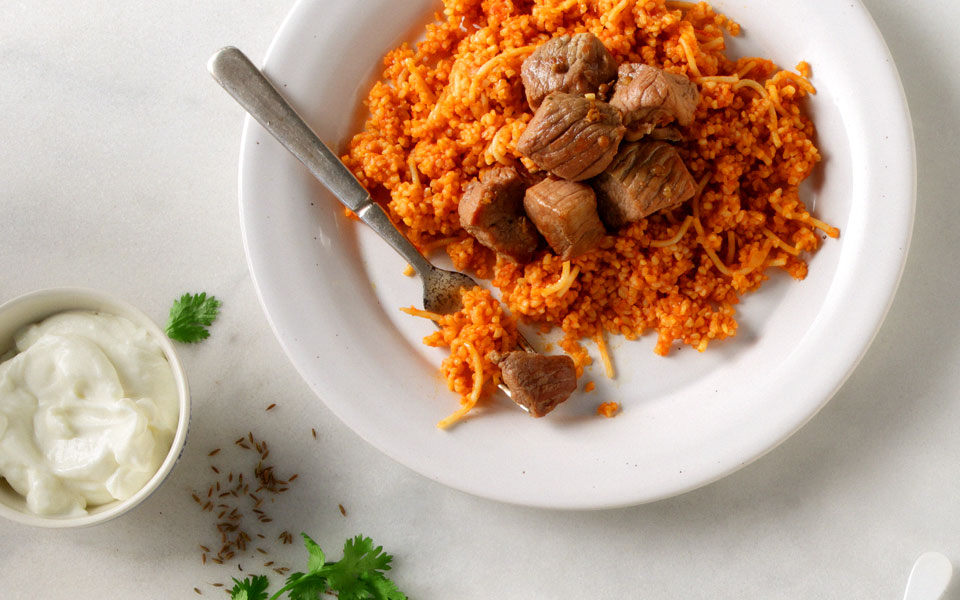 αφέλια-χοιρινό-με-κόκκινο-κρασί-και-κό-2294122