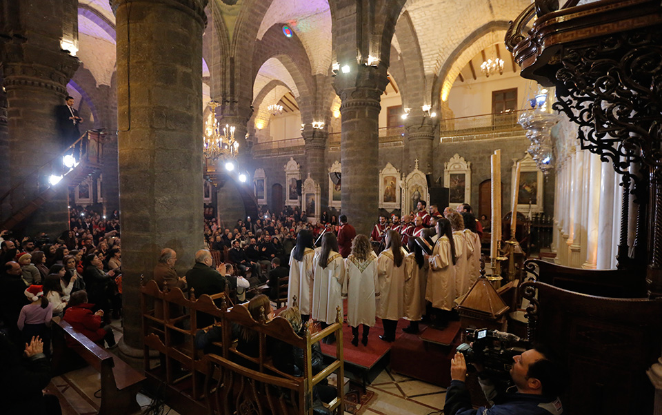 υπό-διωγμό-οι-χριστιανοί-της-μέσης-α-2292402