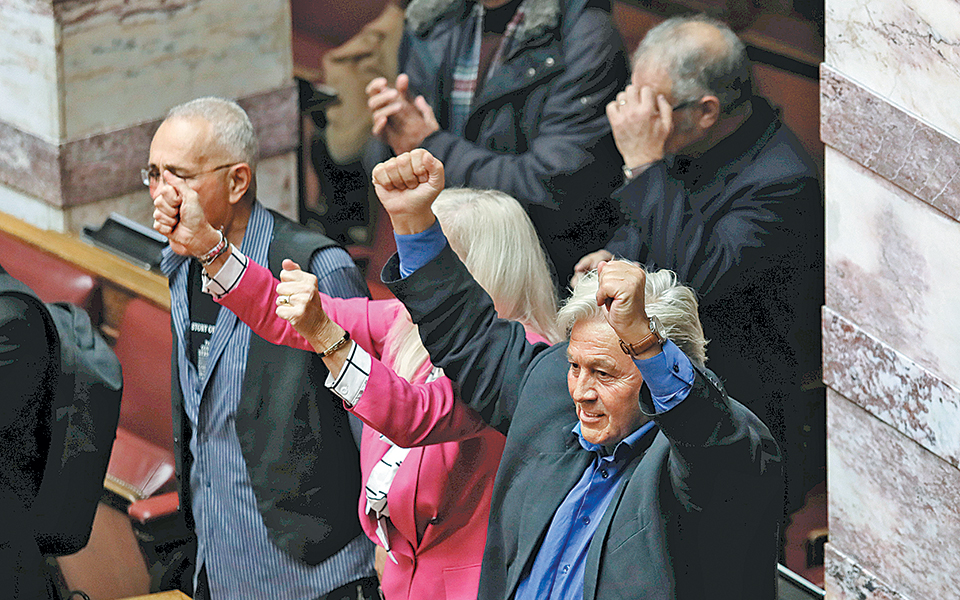 οι-βλαβερές-συνέπειες-της-εργαλειοπ-2294785