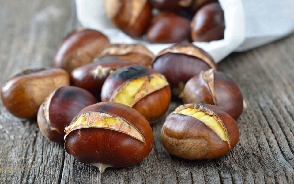 πως-καθαρίζουμε-τα-κάστανα-2294725