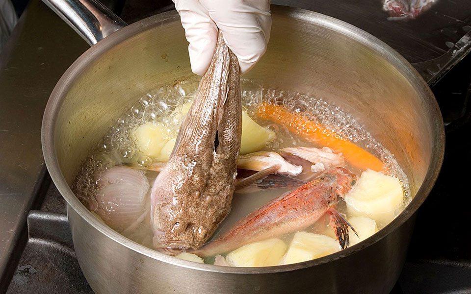 9-συμβουλές-για-επιτυχημένη-ψαρόσουπα-2295682