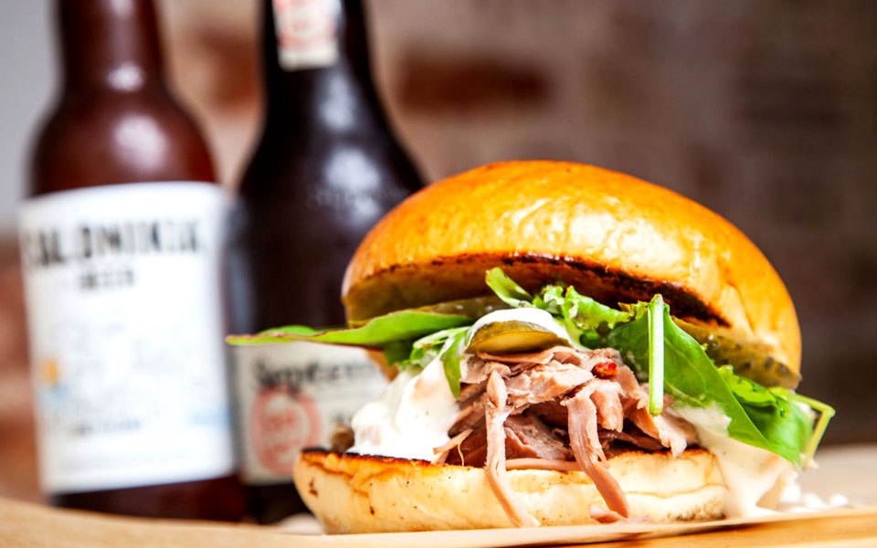 tarantino-sandwiches-fries-το-brisket-σάντουιτς-στην-ερνέστου-εμ-2293247