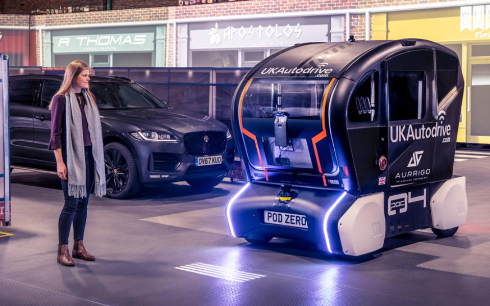 h-jaguar-land-rover-φωτίζει-τον-δρόμο-για-τα-αυτόνομα-ο-2296959