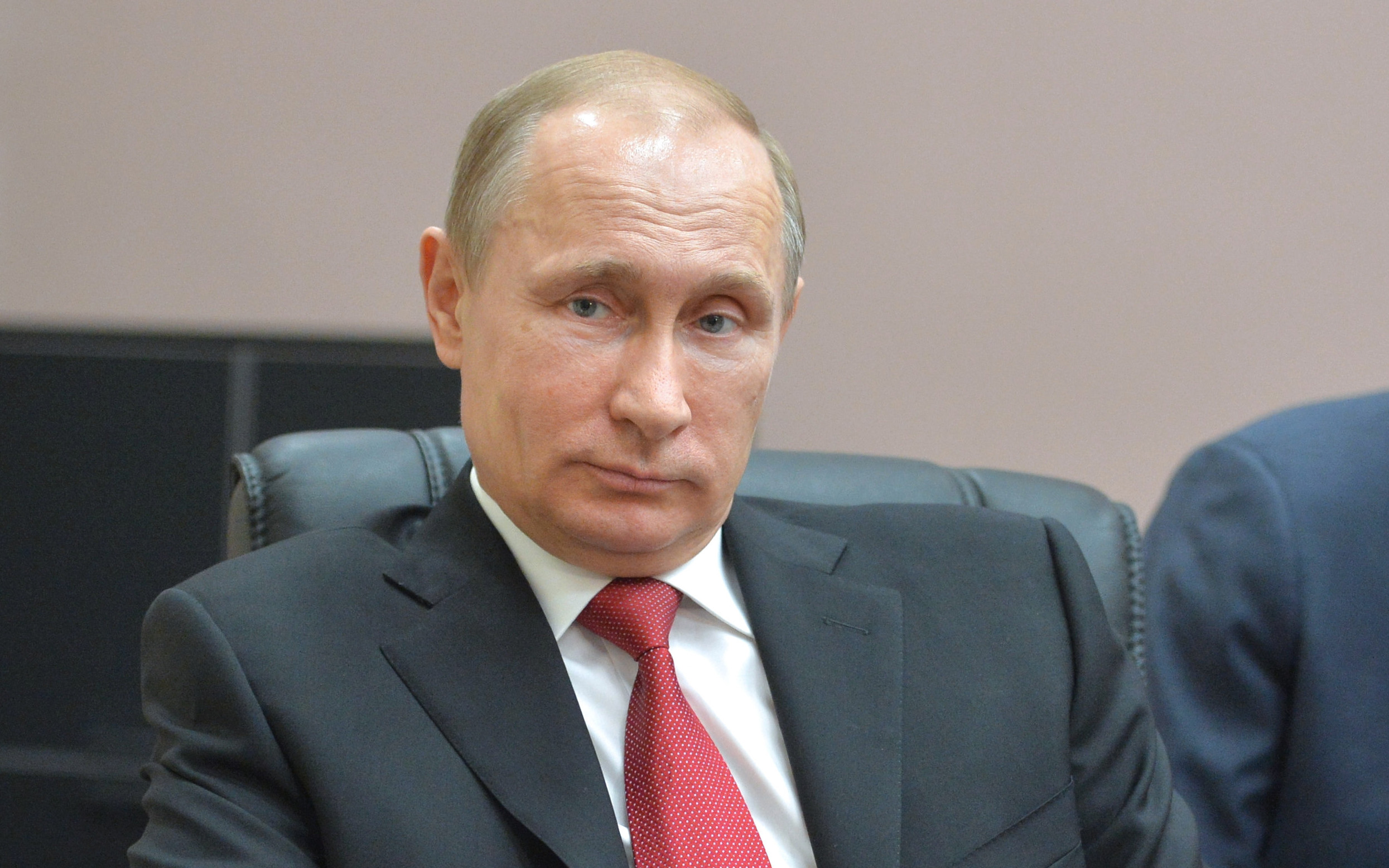 σε-ιστορικό-χαμηλό-η-δημοτικότητα-του-2295250