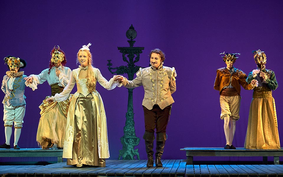 oταν-η-σκηνογραφία-κλέβει-τις-εντυπώσε-2293506