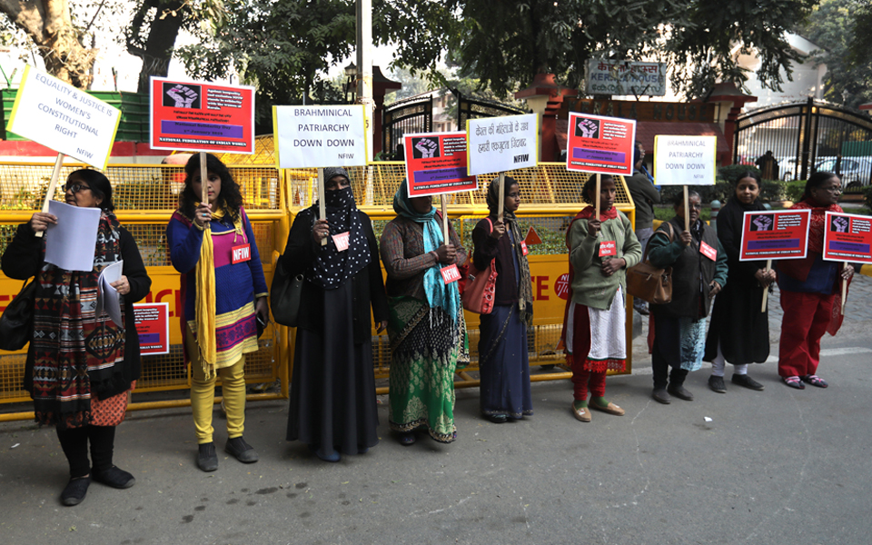 ινδές-σχημάτισαν-αλυσίδα-620-χιλιομέτρω-2291821