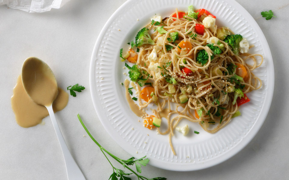 σπαγκέτι-ολικής-με-τραγανά-λαχανικά-κ-2294151