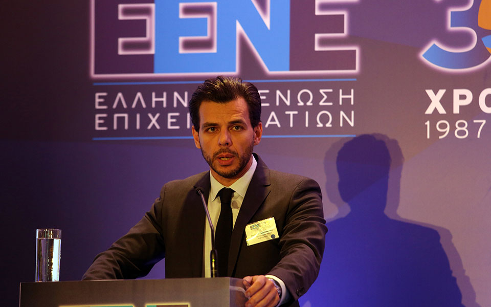 να-αποφευχθεί-με-κάθε-θυσία-ένας-νέος-2297899