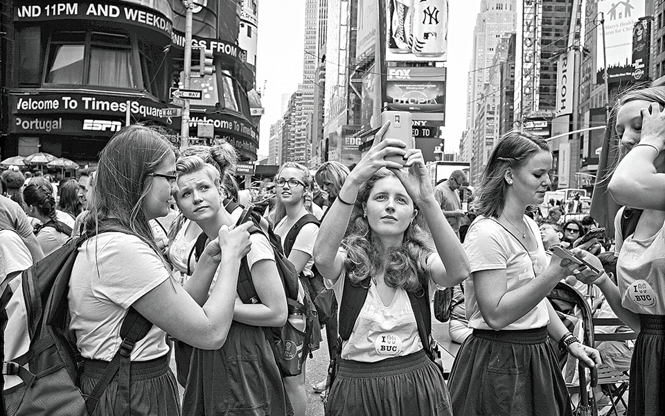 μια-πλατεία-κέντρο-του-κόσμου-2301375