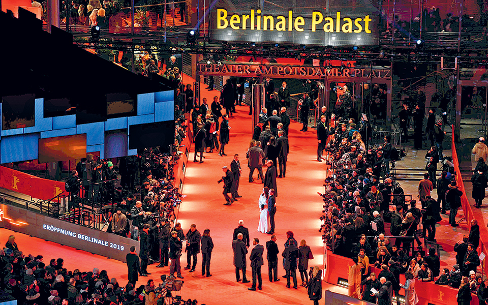69η-μπερλινάλε-χωρίς-σταρ-αλλά-με-πολιτ-2299101