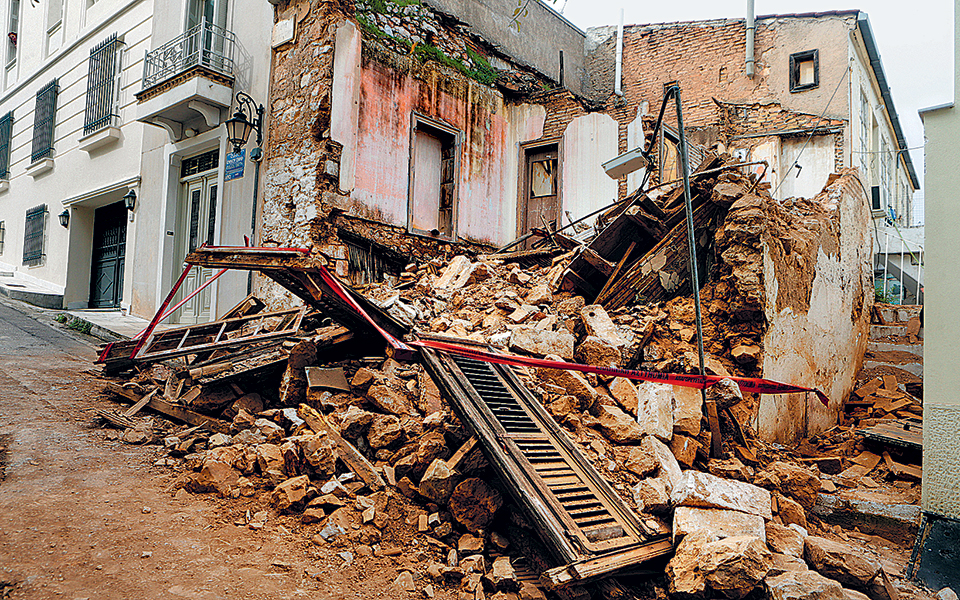 ομορφα-κτίρια-που-όμορφα-καταρρέουν-2299735