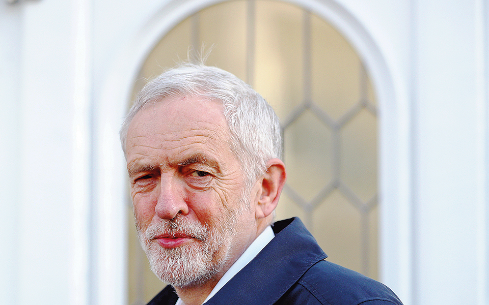 προειδοποίηση-στον-κόρμπιν-2300919