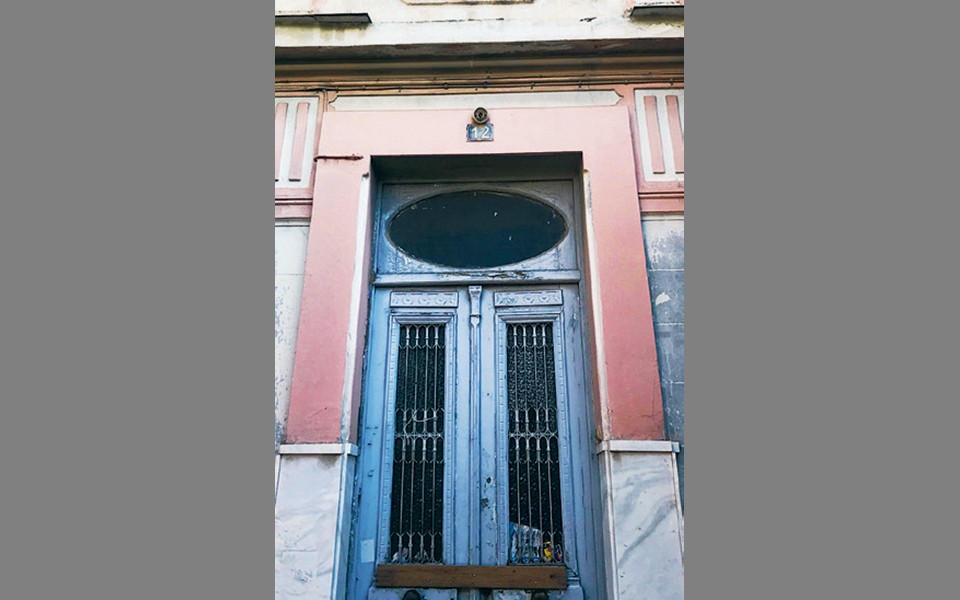 στη-σκιά-του-λόφου-ιππίου-κολωνού-2302586