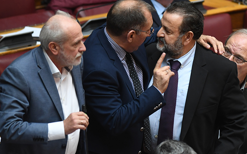 αχός-βαρύς-ακούγεται-ντουφέκια-όχι-2297666