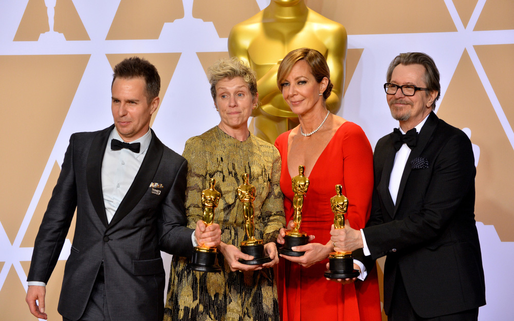 βρέθηκαν-οι-παρουσιαστές-των-φετινών-2298917