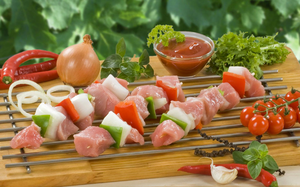 σουβλάκια-πώς-πρέπει-να-είναι-κομμένο-2298492