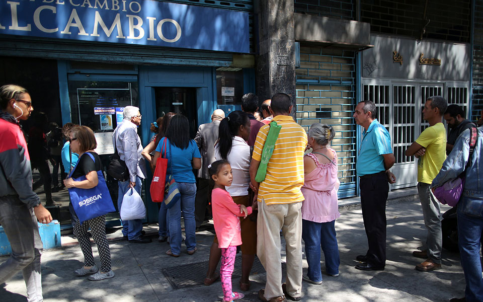 βενεζουέλα-υπέρ-της-ανθρωπιστικής-βο-2298451